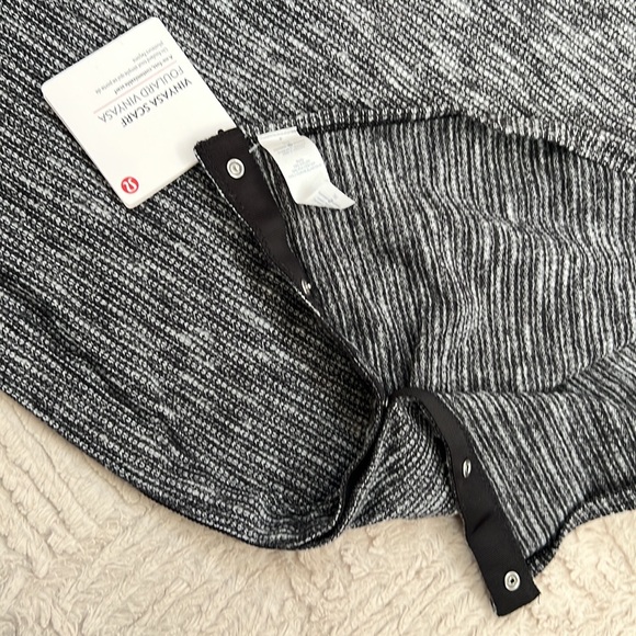 Lululemon Vinyasa Scarf, Coco Pique Black White, New condition w/ tags attached - Picture 6 of 16